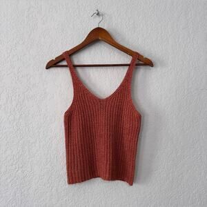 moon & madison rust red cropped crochet tank top size medium